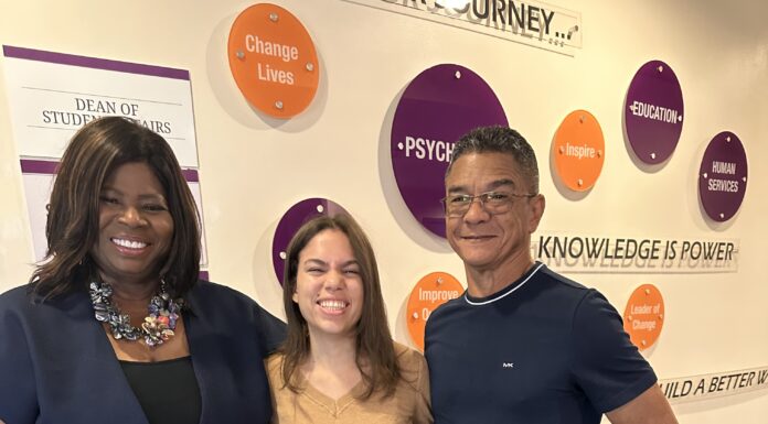 “Dean Dean” of Student Affairs with students at the happy beginning of Fall 2025 term. Excited to start the term, new courses, new colleagues, new experiences. At Albizu University, “where students are more than a number”!!